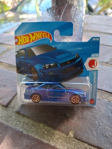 Hot wheels nissan - hot, skyline
